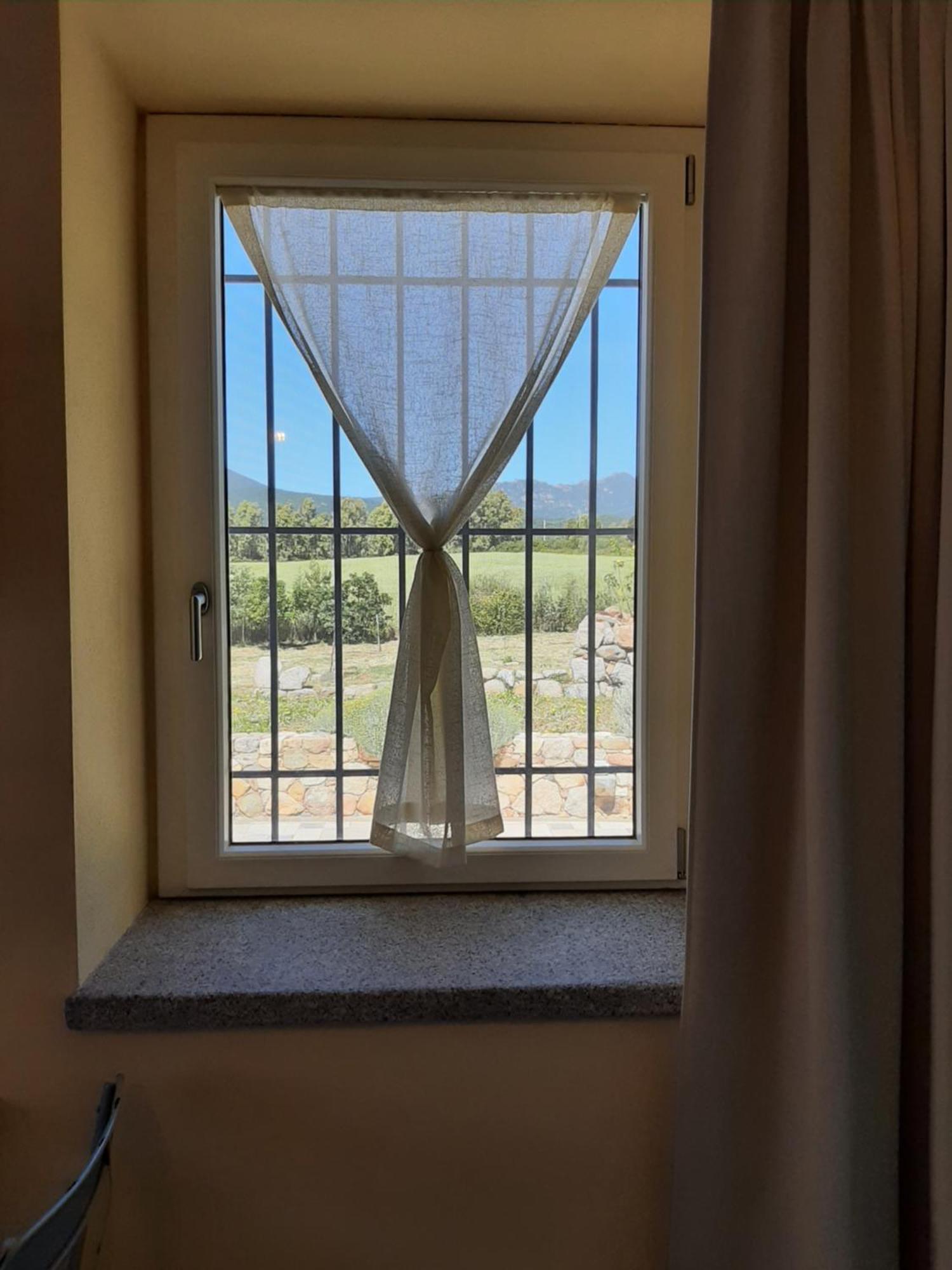 Bed and Breakfast Casale Diletta Castiadas Exterior foto