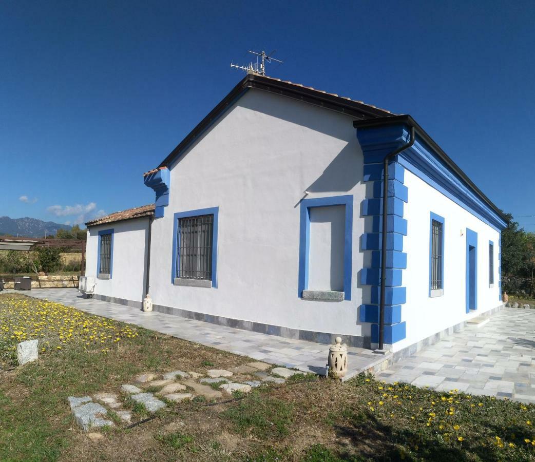 Bed and Breakfast Casale Diletta Castiadas Exterior foto