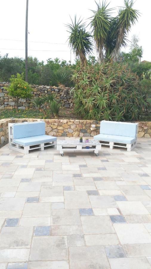 Bed and Breakfast Casale Diletta Castiadas Exterior foto